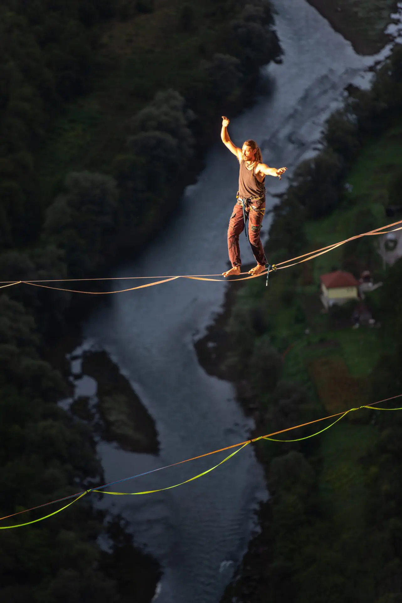 HIghlining over Tijesno canyon