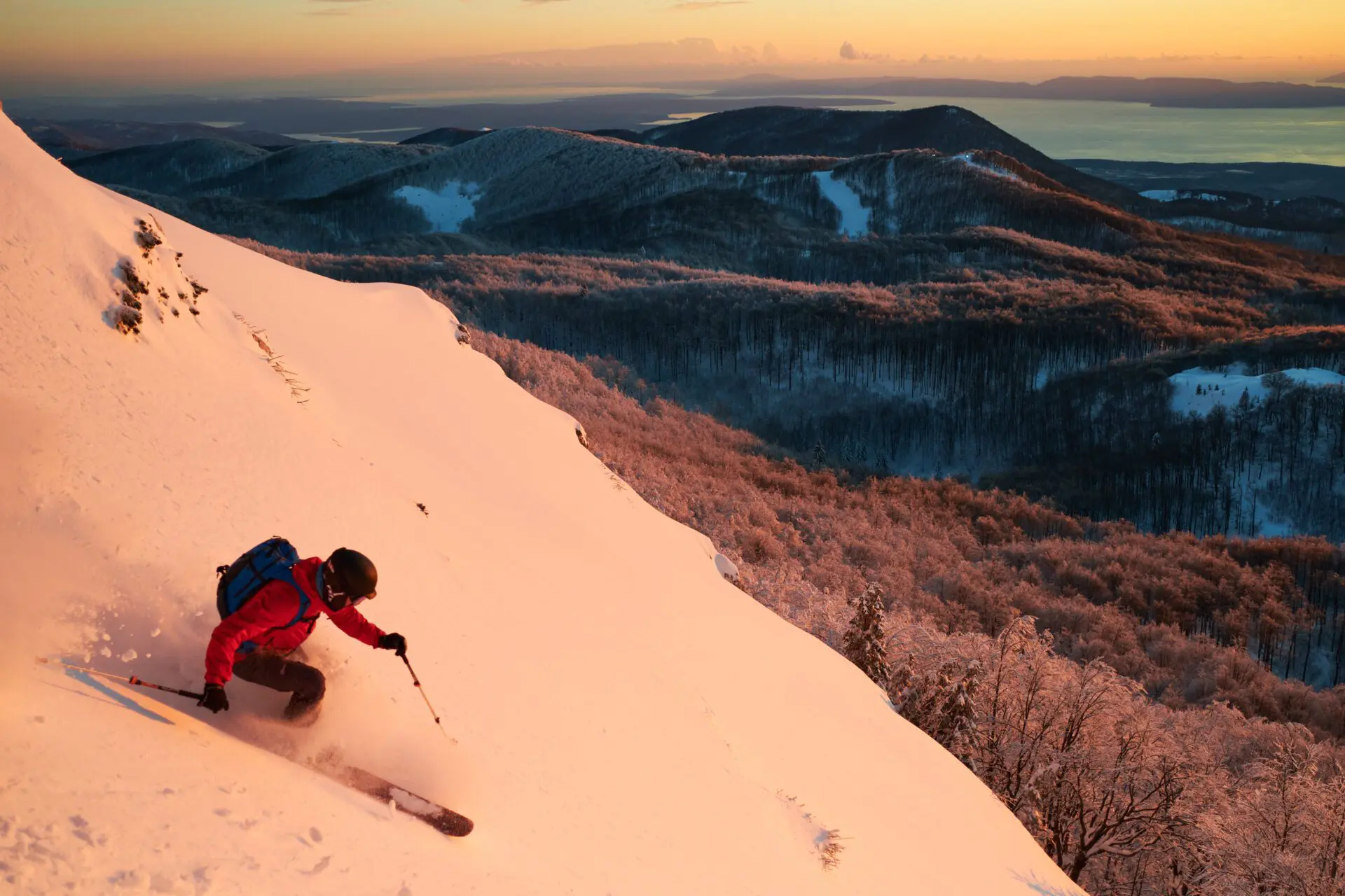 Tour skiing on Snježnik