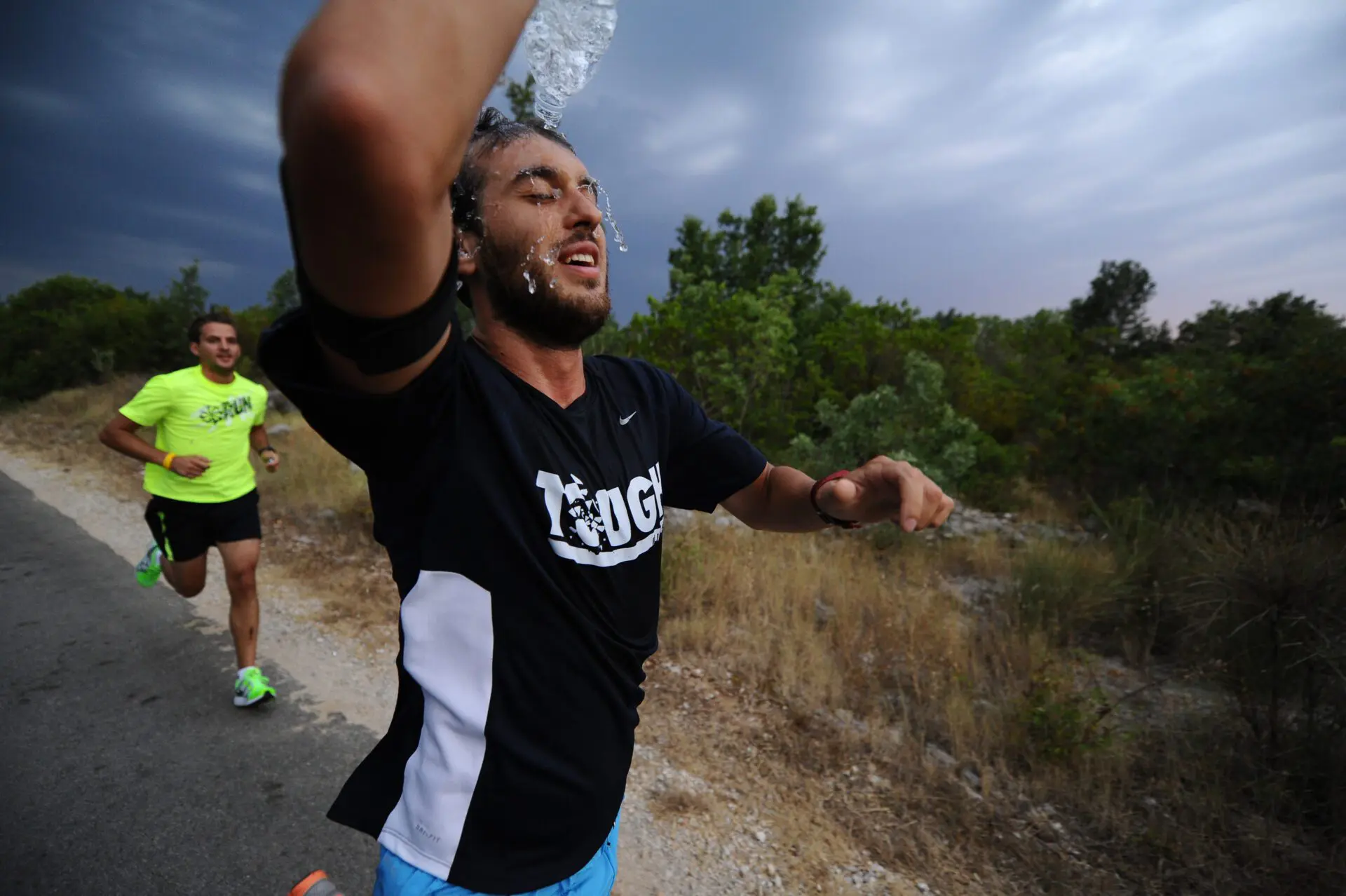 Cooling of with water while running